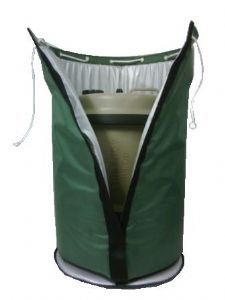 Designed to reduce the risk of freezing in winter Reversible with reflective lining to keep water cooler in summer. Clever wrap-round design to remove the need to life the full container.