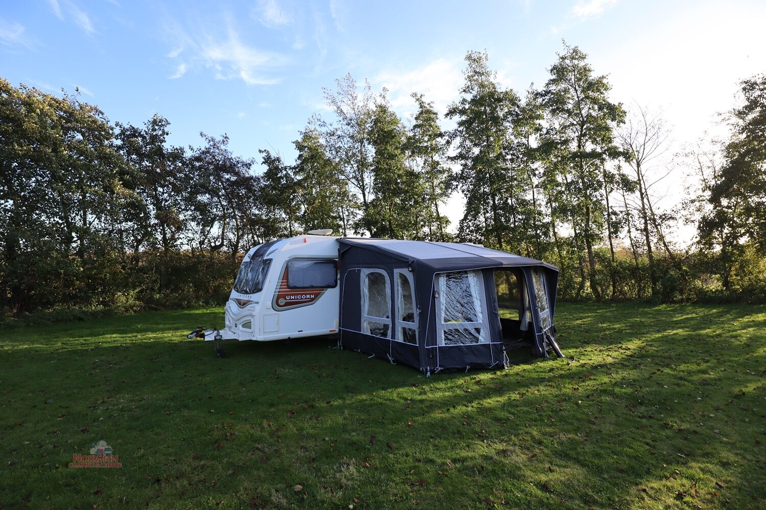 Dometic Ace Air 400 All Season Awning3