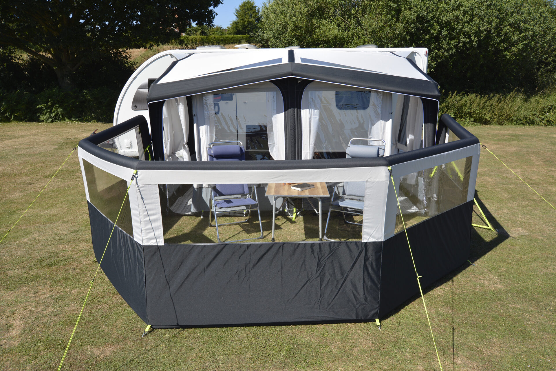 Kampa Air Break 5 Inflatable Windbreak 2019 Camping Shelters Sports &  Outdoors thepodsatstreamvale.com