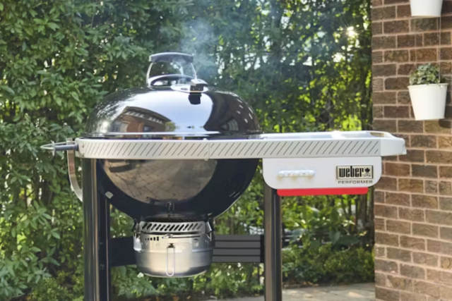 Weber Performer Charcoal Barbecue 57cm lifestyle image