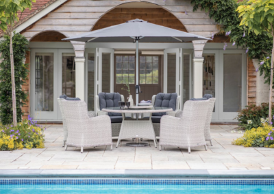 Bramblecrest Chedworth 6-Seat Round Exclusive 150cm Dining Set with Lazy Susan, Parasol & Base - Dove Grey