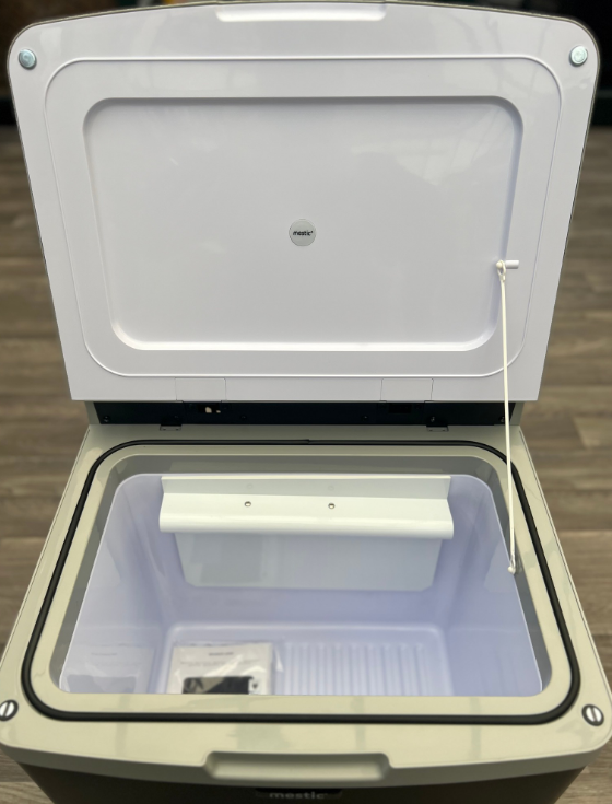 Mestic Absorption Cool Box MAC-40 AC/DC 12V/230V and Gas - Norwich ...