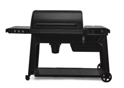 Featured studio image of the Traeger Woodridge Pro Pellet Grill