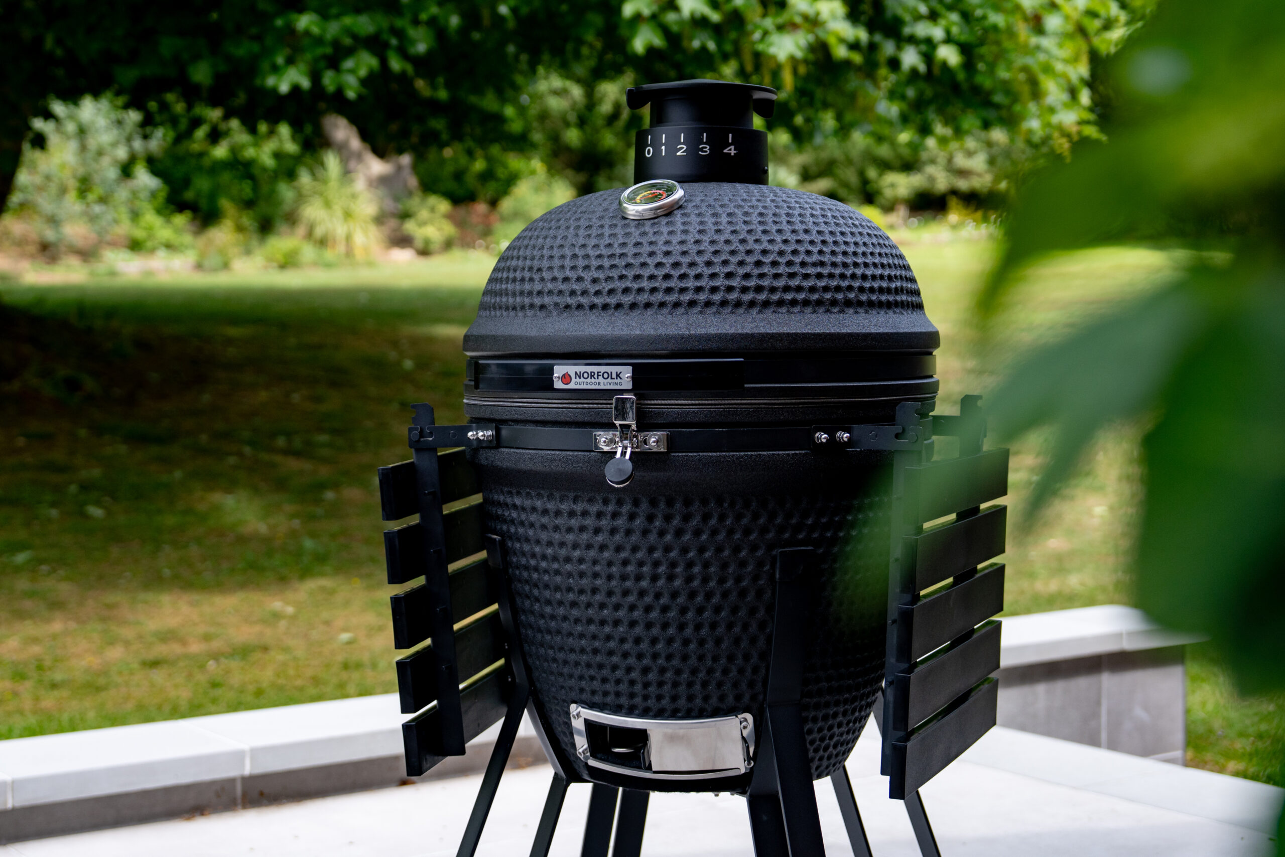 Norfolk Outdoor Living Kamado Core Lifestyle Image